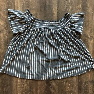 American Eagle off-the-shoulder striped top size M